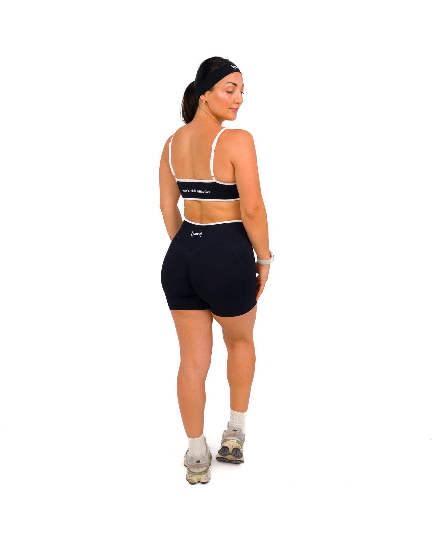 Signature Seamless Shorts