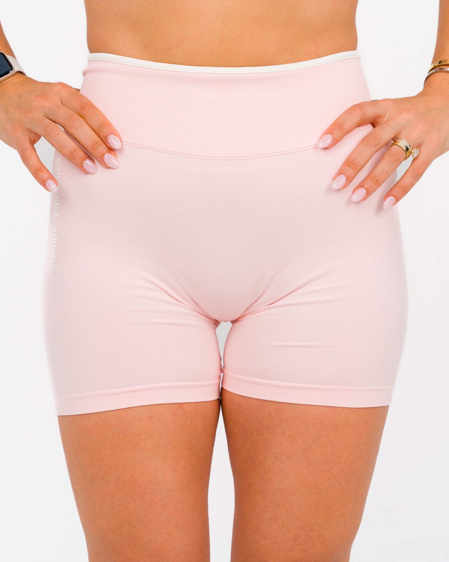 Signature Seamless Shorts